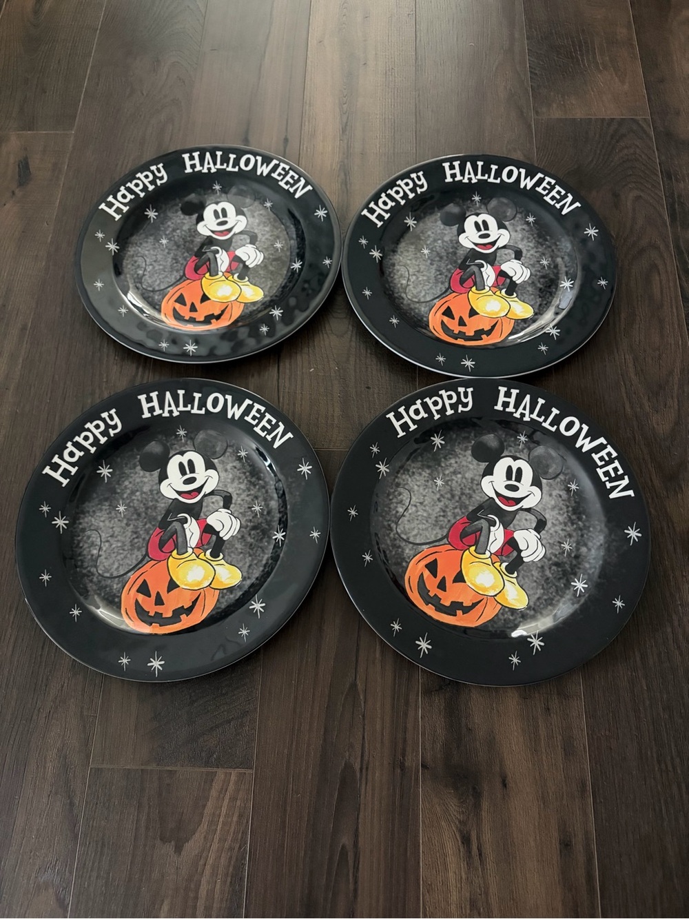 Pottery Barn Kids Black Mickey Mouse Halloween Dinner Plates set of 4